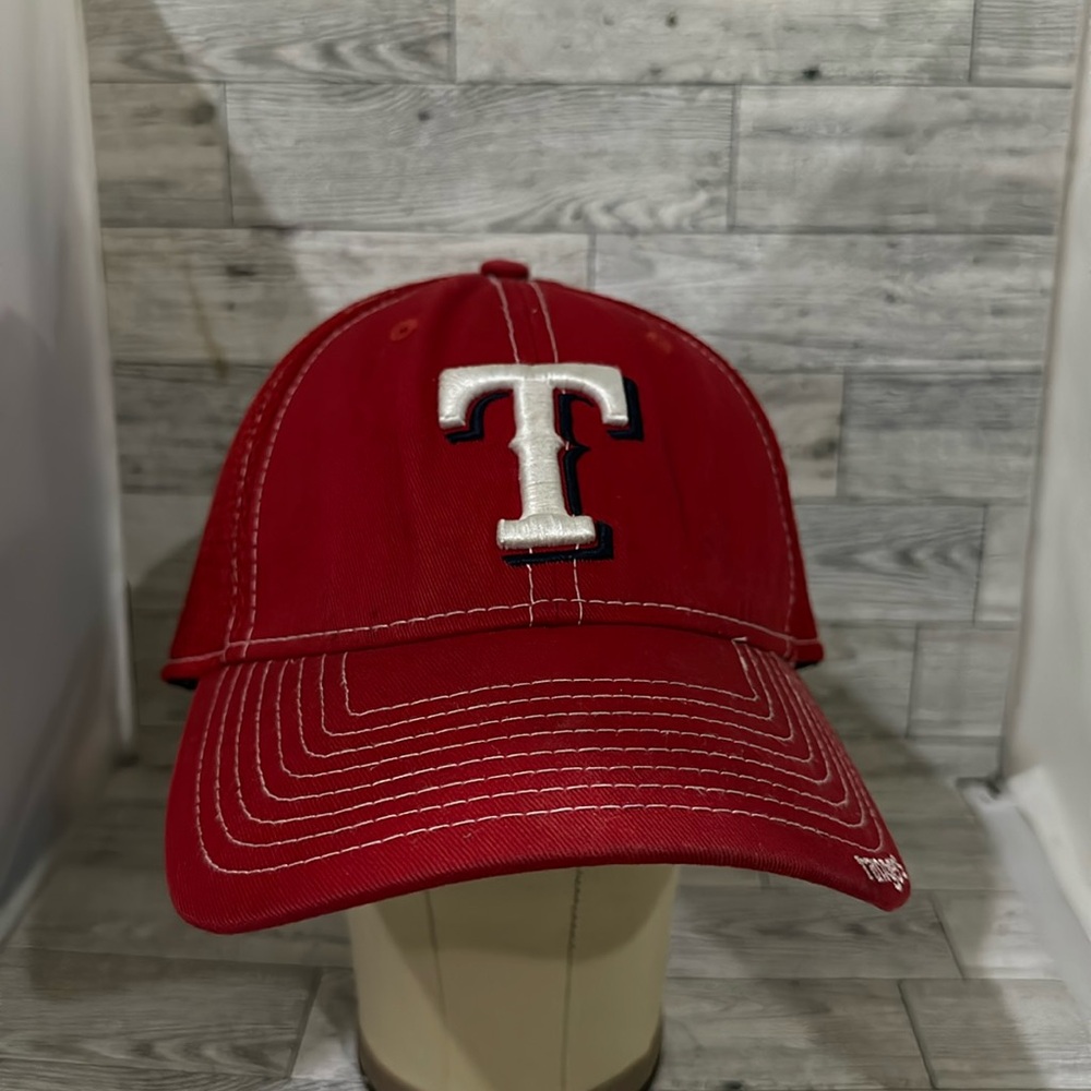 Texas Rangers red distressed fitted baseball cap hat size medium/ large